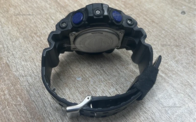 Casio g-shock ga-700VB