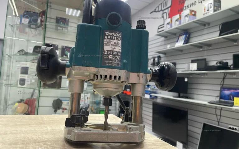 Фрейзер Makita RP 1110