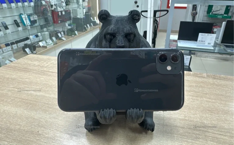 Apple iPhone 11 4/64 ГБ