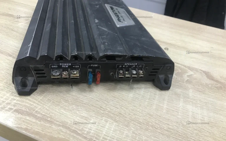 Усилитель  Phantom 2100