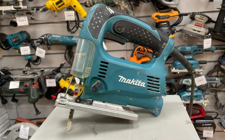 Электролобзик makita 4329