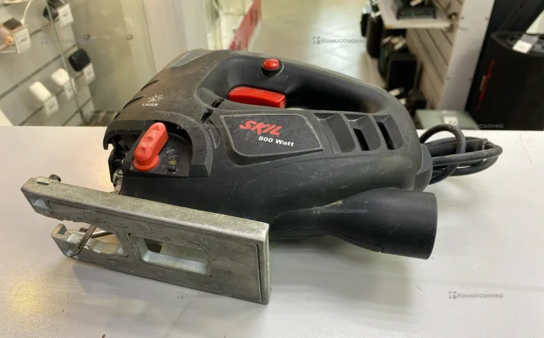 Лобзик Skil 1061