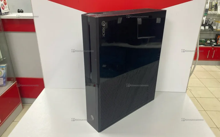 Приставка Xbox one 500gb