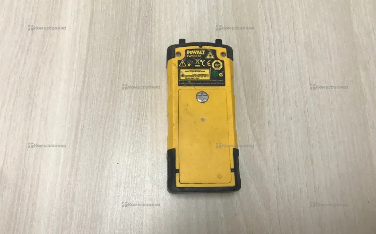 Лазерная рулетка Dewalt DW03050
