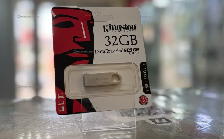 Флешка Kingston 32GB