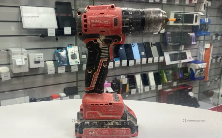 Шуруповерт Bak Brushless