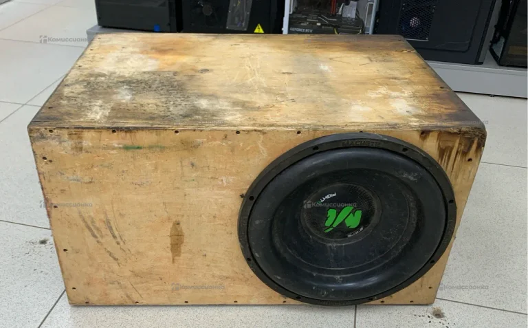 Сабвуфер  Machete Fight R15