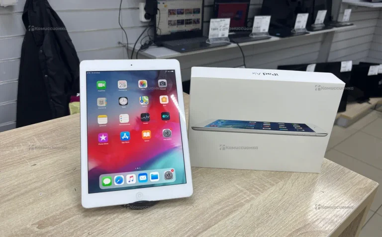 Планшет Apple iPad Air 1 128