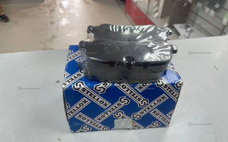 Тормозные колодки Brake pads range rover