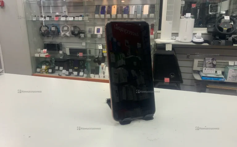 Samsung Galaxy J4+ 2/32 ГБ