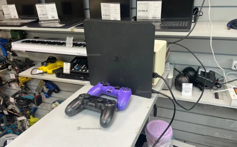 Приставка Sony PlayStation  PS4 Slim 500