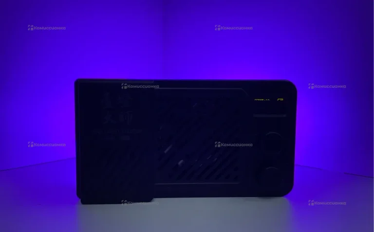 Осветитель Ulanzi LM-P40RGB