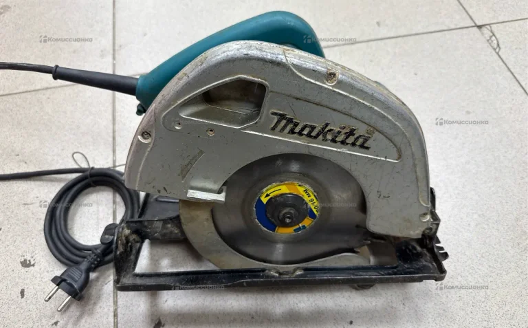 Циркулярная пила Makita 5704 R