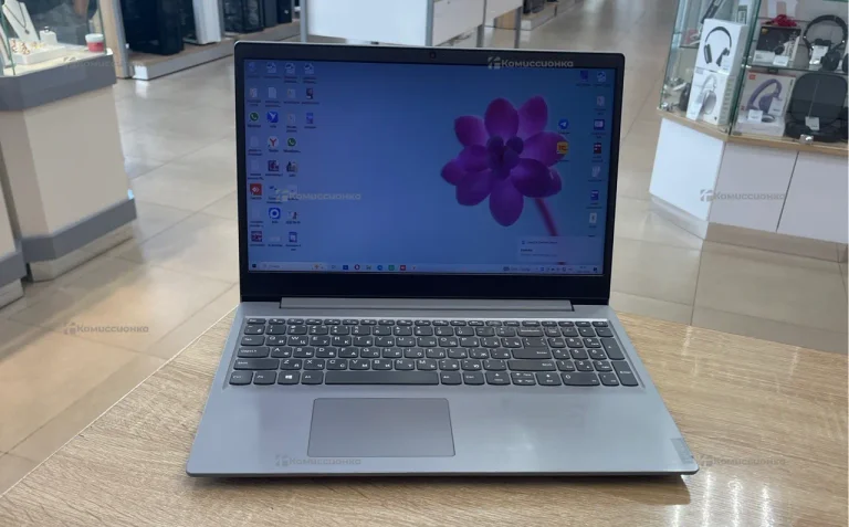 Ноутбук  Lenovo