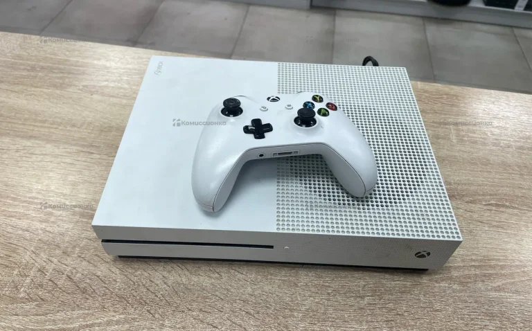 Приставка Xbox One S 1 TB