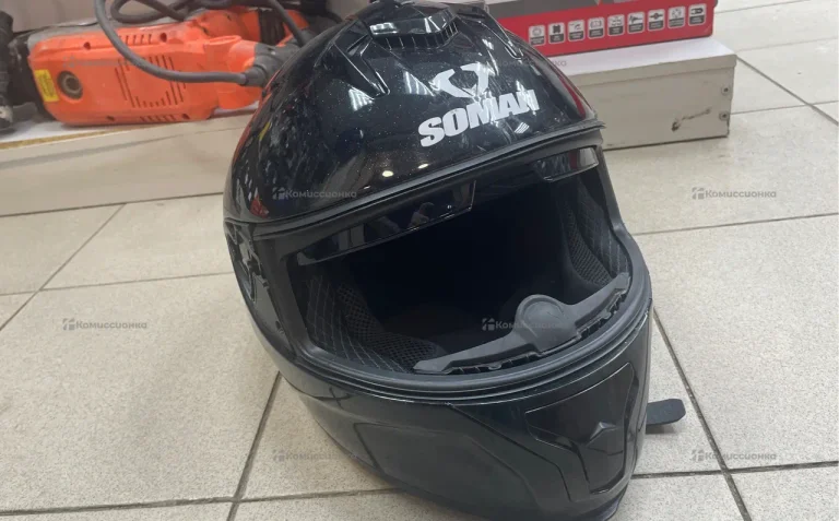 Мотошлем Soman