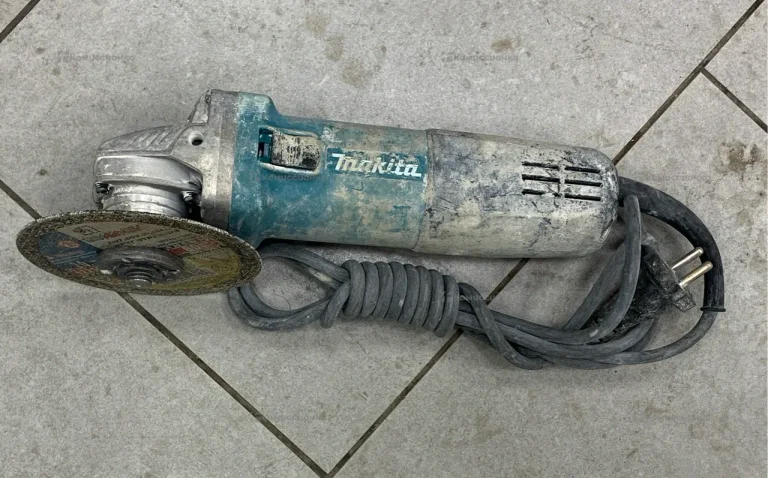 УШМ Makita 9558HNR