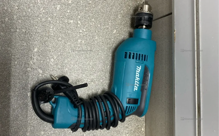 Дрель Makita HP1640