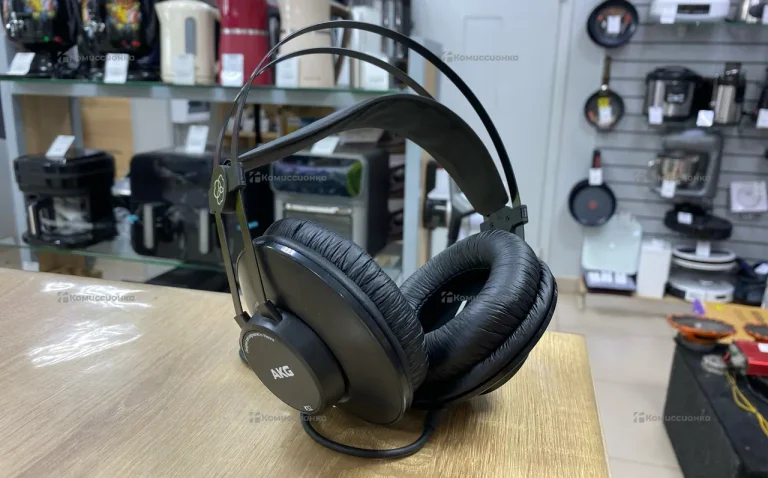 Наушники AKG K52