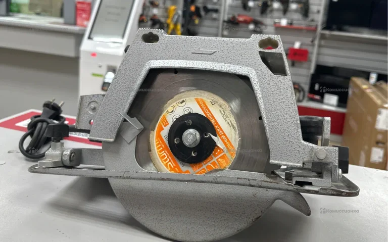 Циркулярная пила Калибр ЭПД-2100/200+СТ