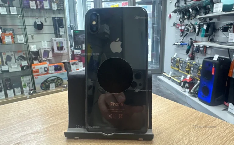 Apple iPhone X 3/256 ГБ