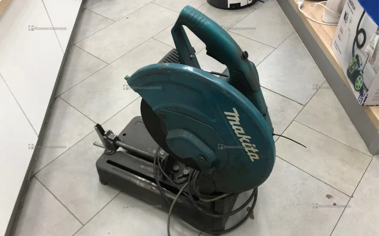 Циркулярная пила Makita LW1401