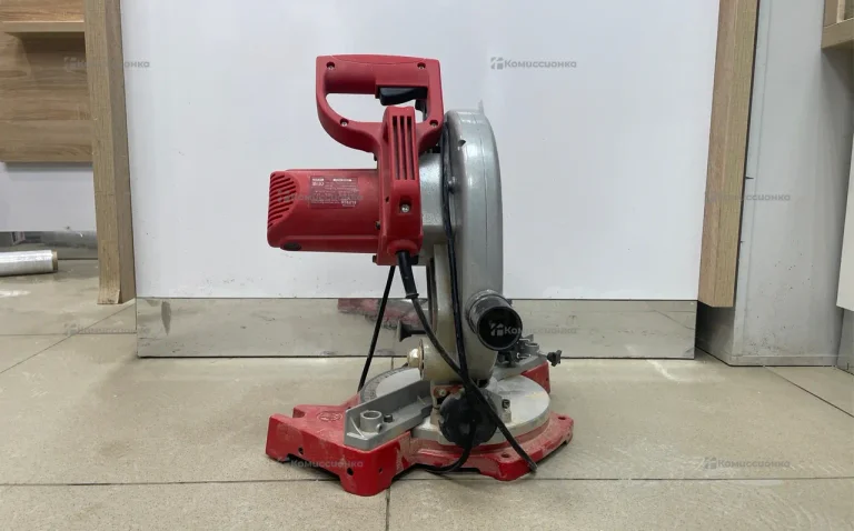 Торцовочная пила Elitech ПТ 1321