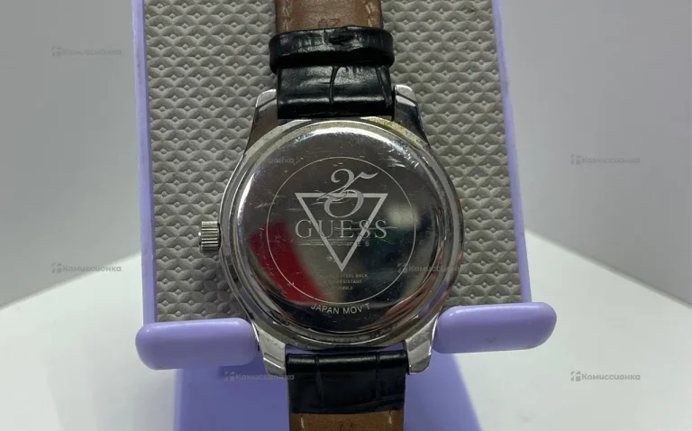 Наручные часы Guess