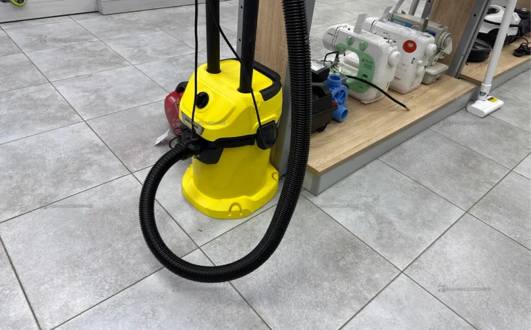 Пылесос  Karcher  WD3