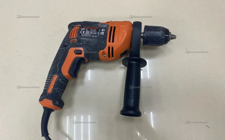 Дрель Black+decker BEH710