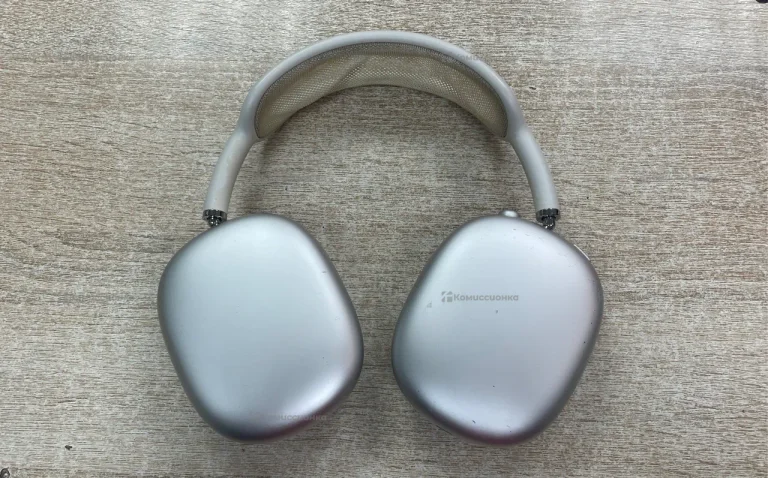 Наушники AirPods