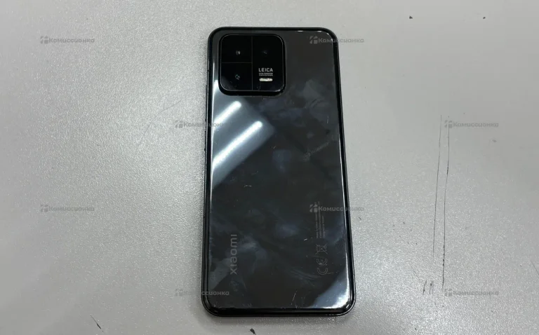 Xiaomi 13 8/256 ГБ