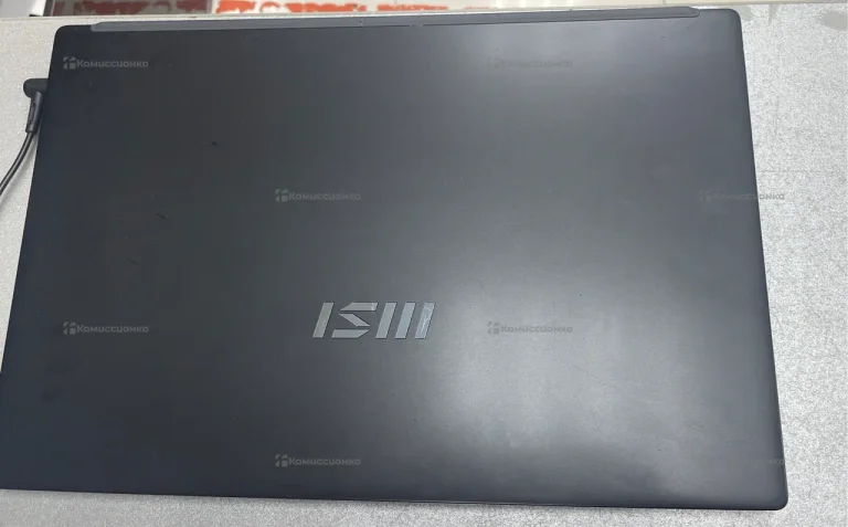 Ноутбук  Msi Modern 15 B12M