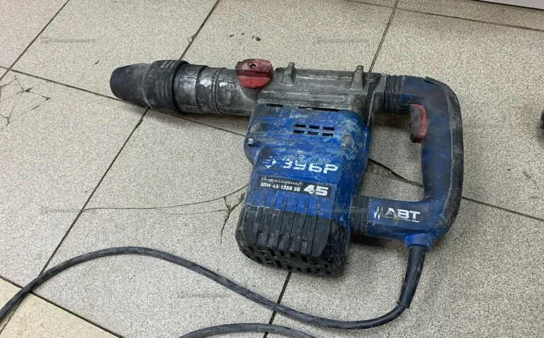 Перфоратор Зубр ЗПМ-45-1350 ЗВ