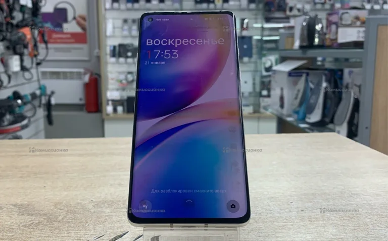 OnePlus 8 6/128 ГБ
