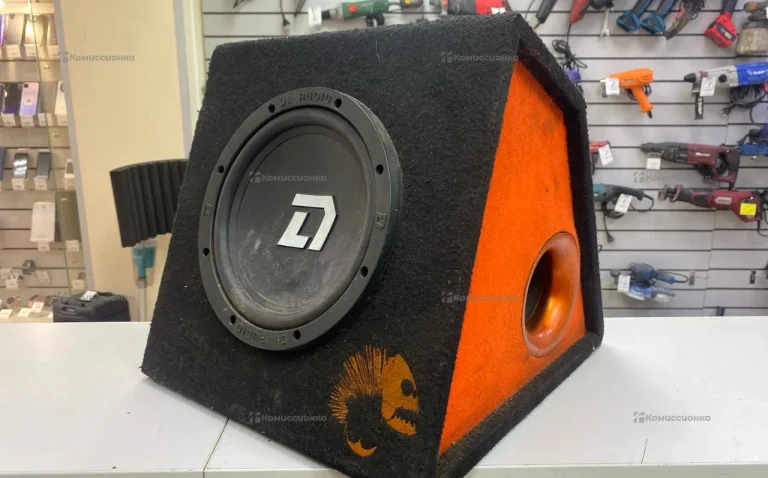 Активный Сабвуфер  DL Audio Piranha 8A