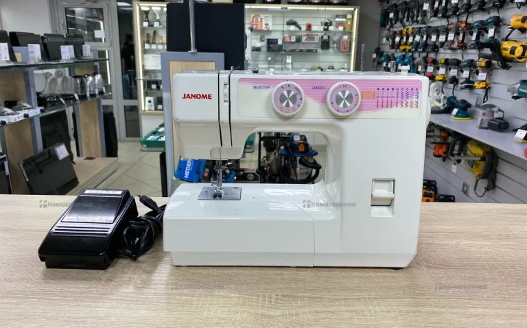 Швейная машина Janome JT1108