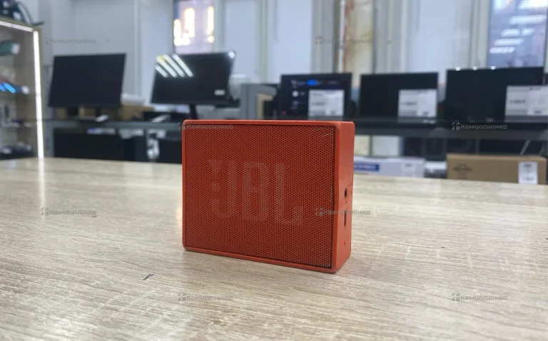 Колонка  JBL go