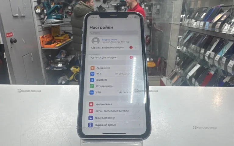 Apple iPhone 11 4/128 ГБ