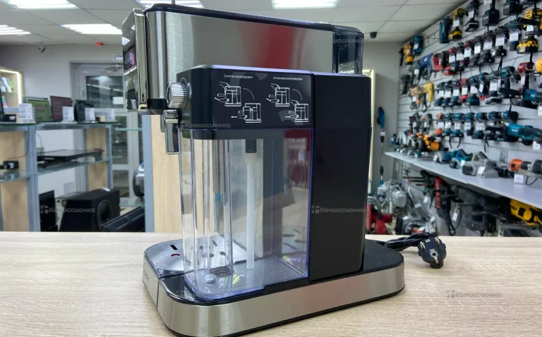 Кофеварка рожковая Reoka RKEM-500