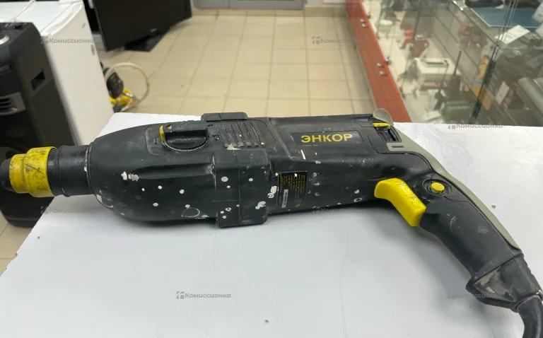 Перфоратор ЭНКОР ПЭ-870/26ЭР