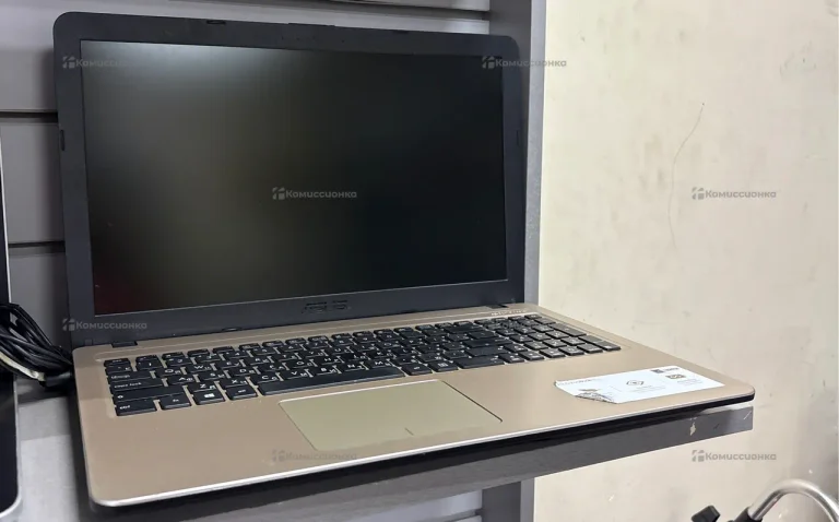 Ноутбук  Asus VivoBook x540n