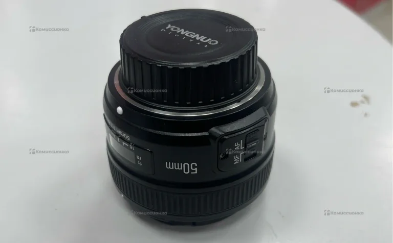 Объектив yongnuo 50mm 1.8