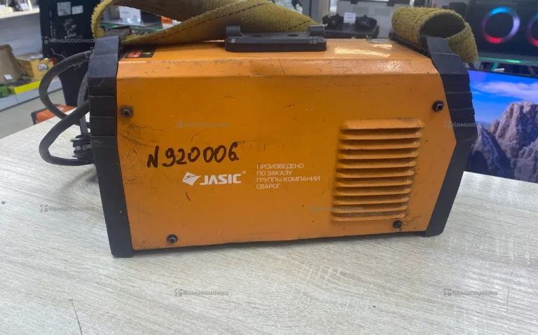Сварочный аппарат Jasic arc 220