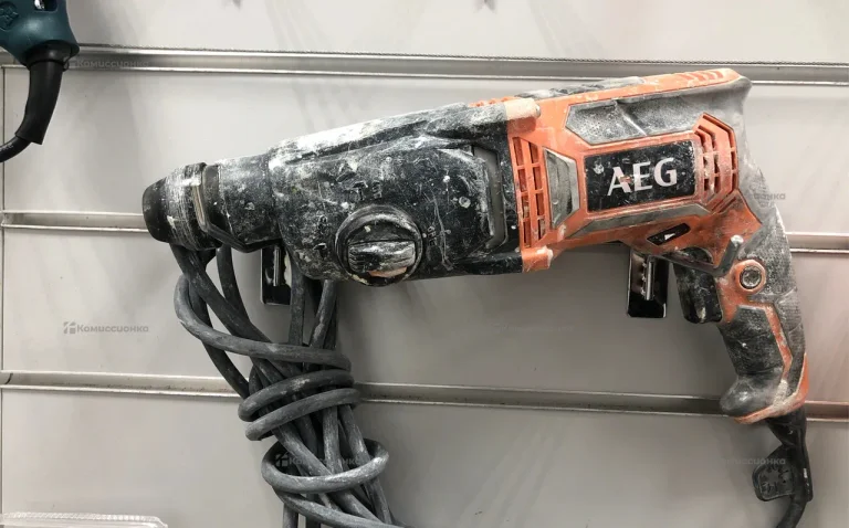 Перфоратор AEG KH 24 IE