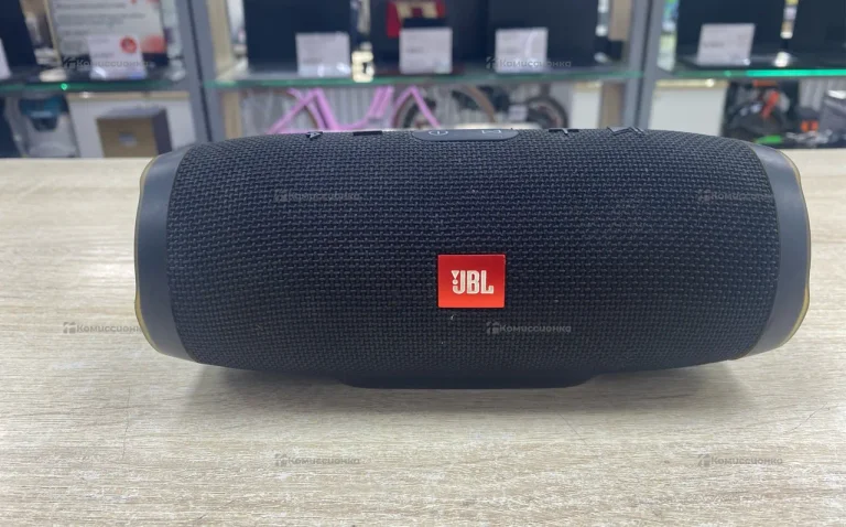 Колонка  JBL charge 3