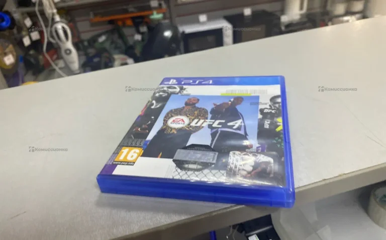 PS 4 — UFC 4