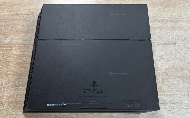 Приставка Sony PS4 Fat 500Gb.