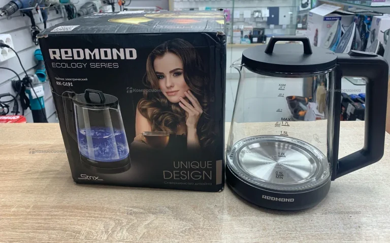 чайник Redmond RK-G191