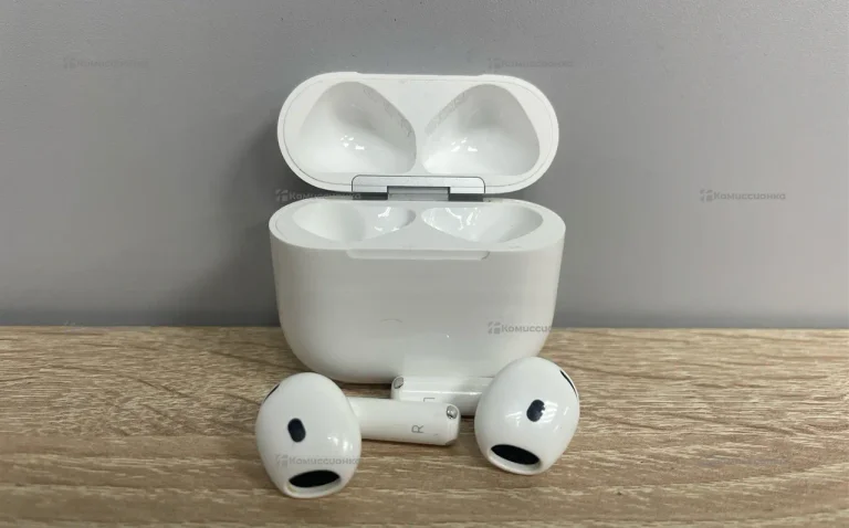 Наушники AirPods 4